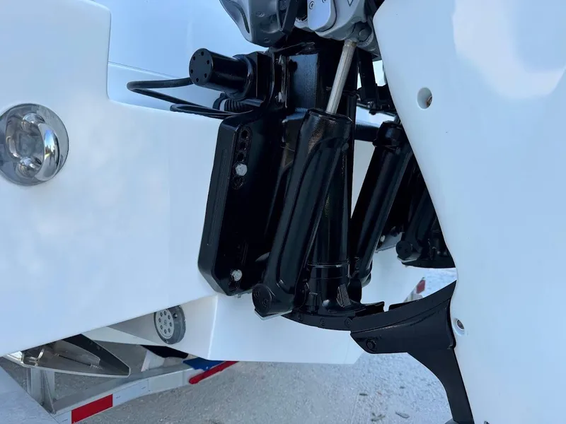 Slide: The Image of Close-up of 2018 Concept 392 Family Edition boat engine mount. - 24