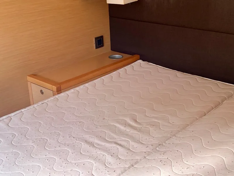 Slide: The Image of Lagoon 620 2017 - 118