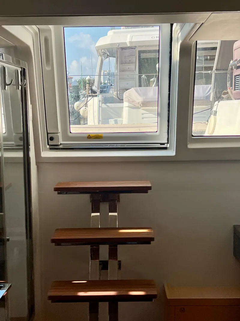 Slide: The Image of Lagoon 620 2017 - 121