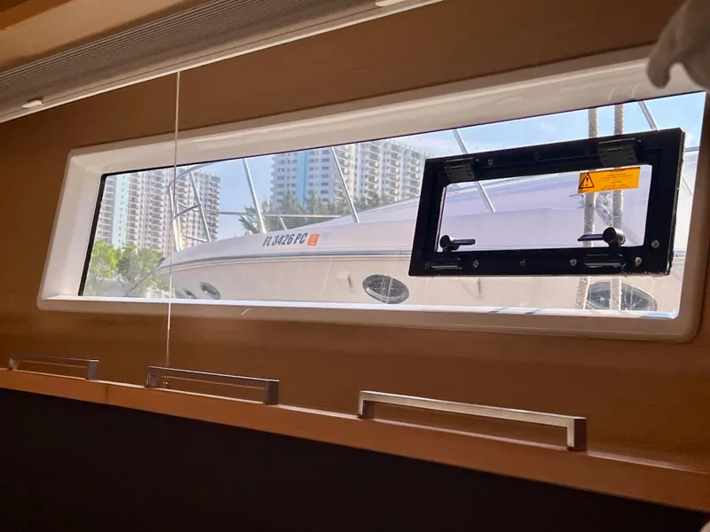 Slide: The Image of Lagoon 620 2017 - 126