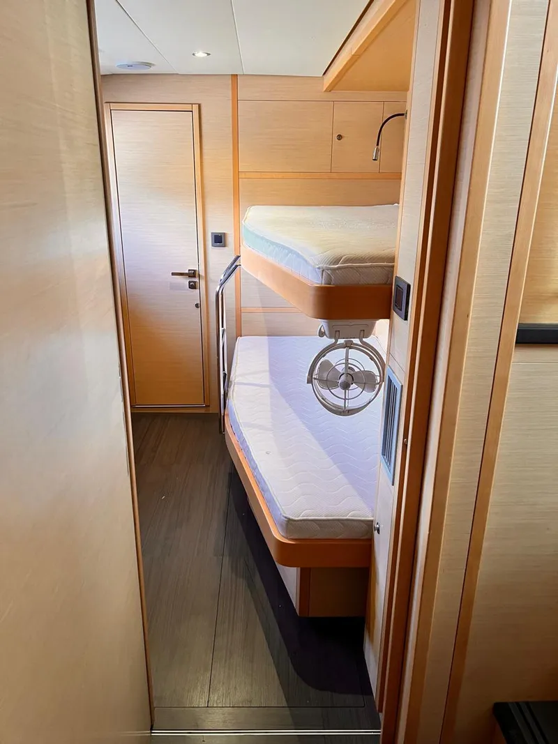 Slide: The Image of Lagoon 620 2017 - 134