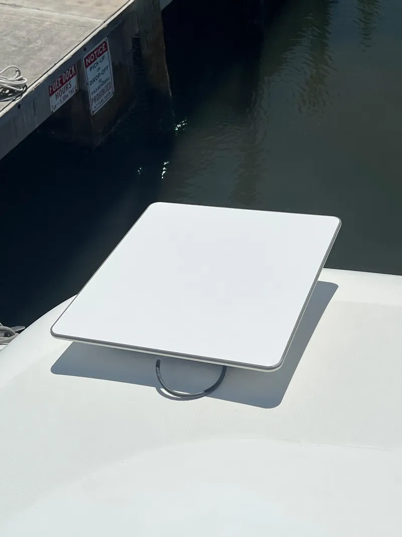 Slide: The Image of Lagoon 620 2017 - 51