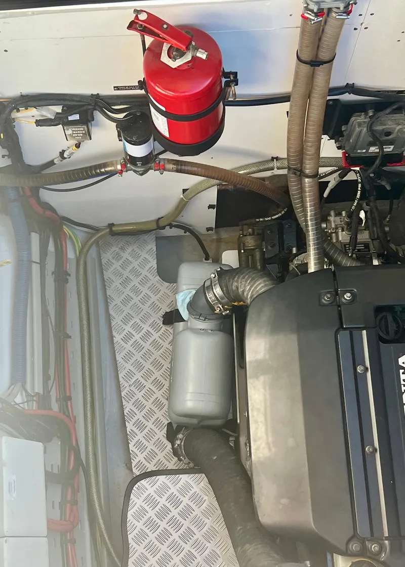 Slide: The Image of Lagoon 620 2017 - 60