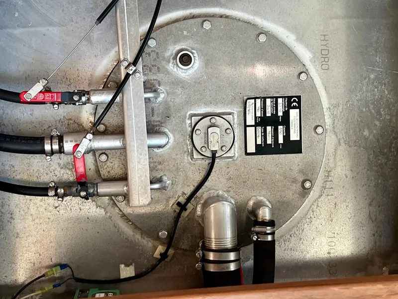 Slide: The Image of Lagoon 620 2017 - 76