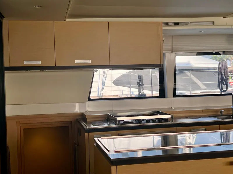 Slide: The Image of Lagoon 620 2017 - 86