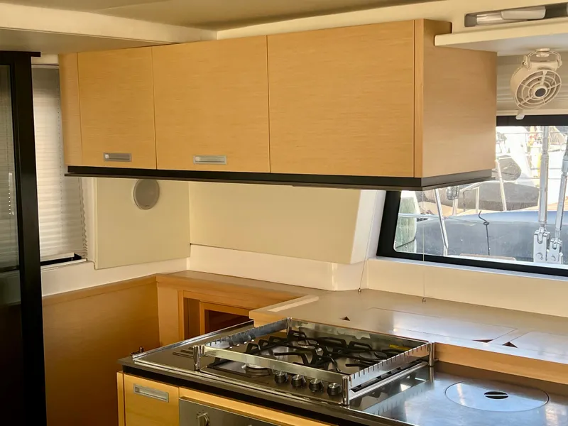 Slide: The Image of Lagoon 620 2017 - 88