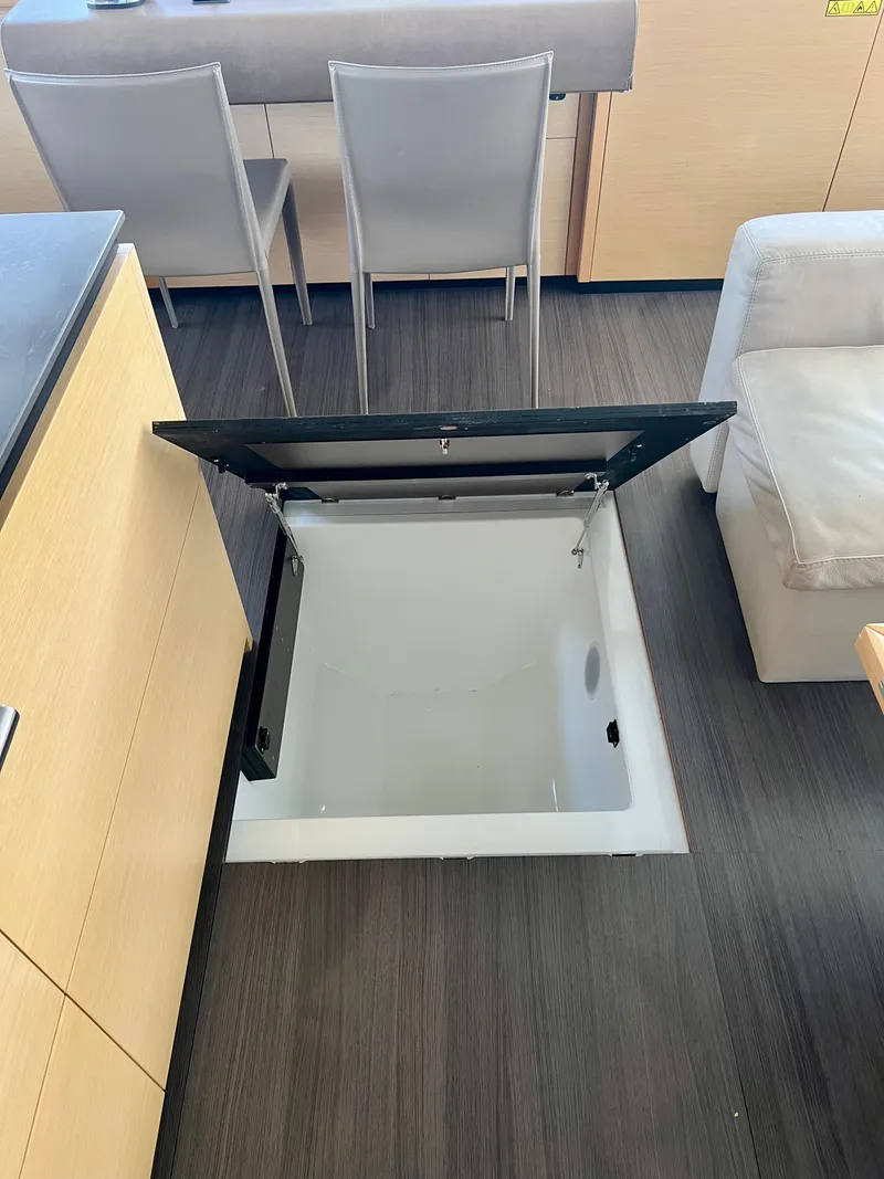 Slide: The Image of Lagoon 620 2017 - 95