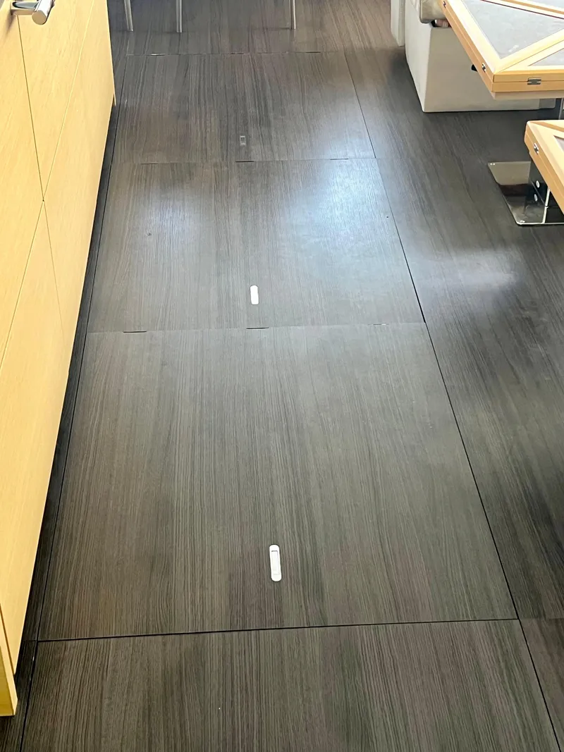 Slide: The Image of Lagoon 620 2017 - 96