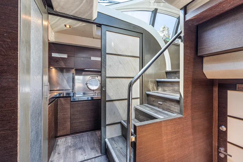 Slide: The Image of Azimut 62S 2007 - 80