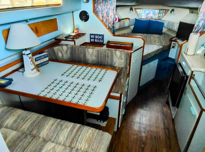 Slide: The Image of Sea Ray 300 Weekender 1989 - 17