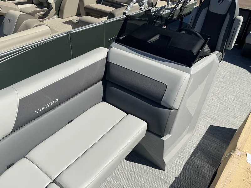 Slide: The Image of Viaggio Lago V 20 C 2025 - 4