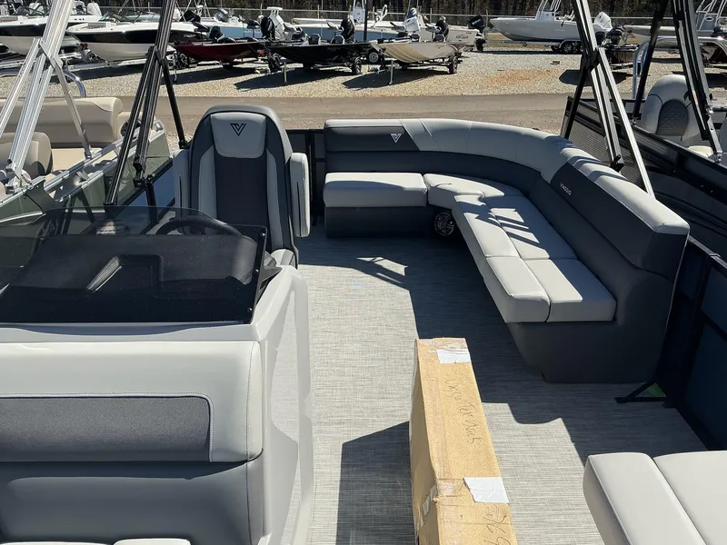 Slide: The Image of Viaggio Lago V 20 C 2025 - 5