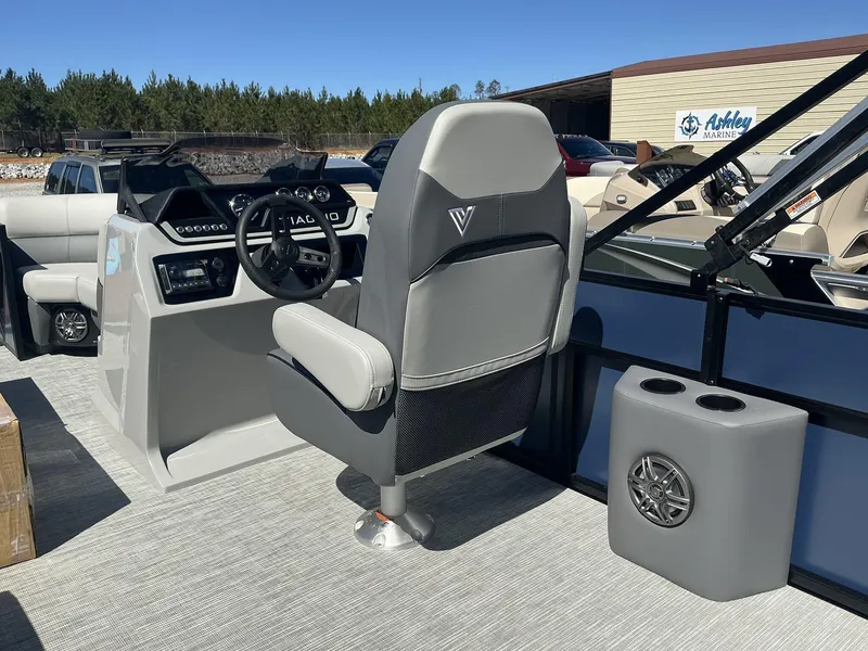 Slide: The Image of Viaggio Lago V 20 C 2025 - 7