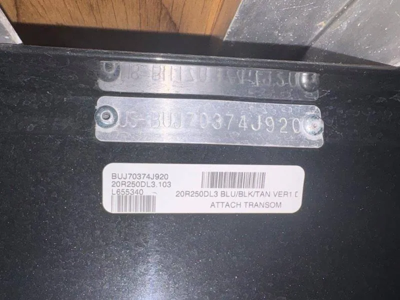 Slide: The Image of Regency 250 DL3 2020 - 76