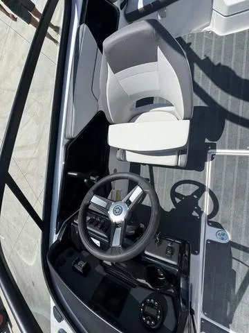 Slide: The Image of Yamaha AR 190 2025 - 6