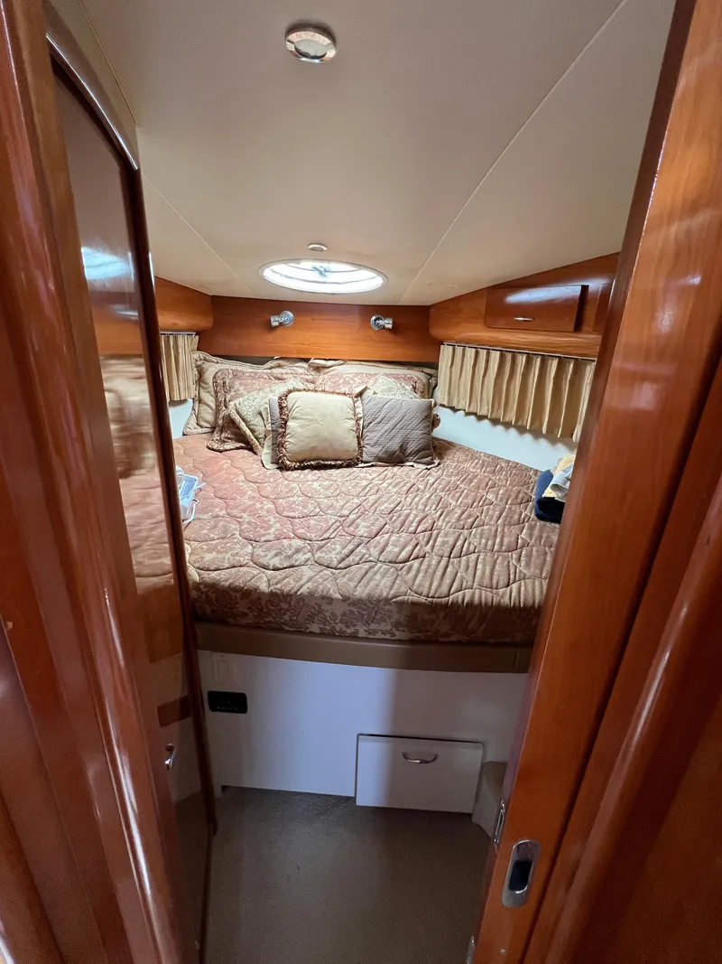 Slide: The Image of Carver 41 Cockpit Motor Yacht 2005 - 40