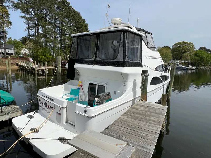 Slide: The Image of Carver Yachts 41 Cockpit Motor Yacht 2005 - 1