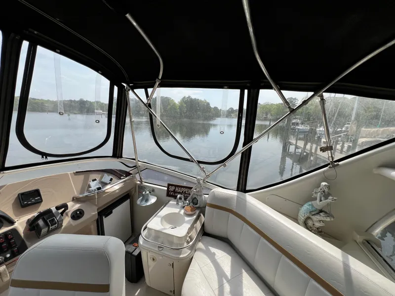 Slide: The Image of Carver Yachts 41 Cockpit Motor Yacht 2005 - 26