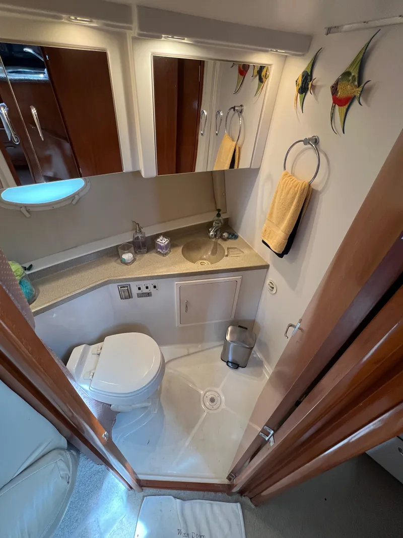 Slide: The Image of Carver Yachts 41 Cockpit Motor Yacht 2005 - 38