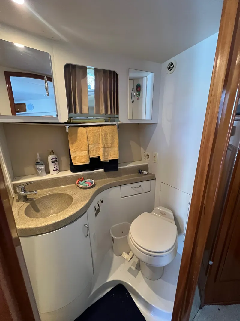 Slide: The Image of Carver Yachts 41 Cockpit Motor Yacht 2005 - 66