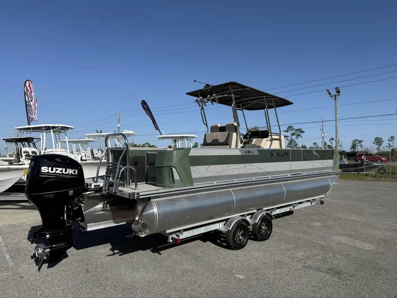 Slide: The Image of Avalon GS GEO FISH 25 T TOP-TRITOON-200HP 2025 - 2