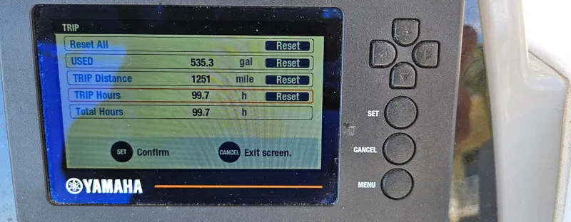 Slide: The Image of Yamaha display showing trip data: 535.3 gallons used, 1251 miles, 99.7 hours. Jeanneau Leader 7.5 CC. - 13