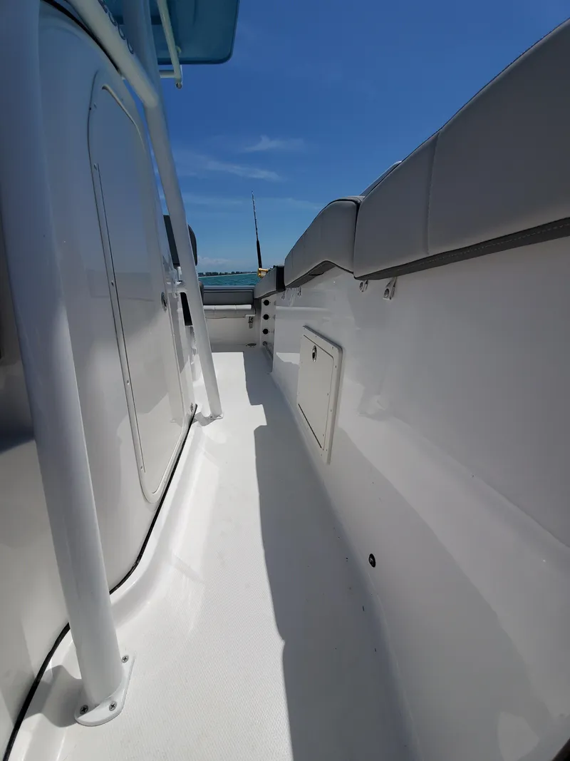 Slide: The Image of Aquasport 2300 Center Console 2022 - 51