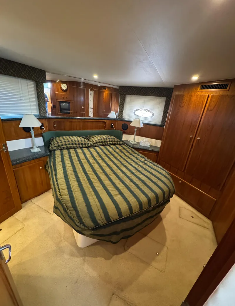 Slide: The Image of Carver 406 Aft Cabin Motor Yacht 2000 - 56