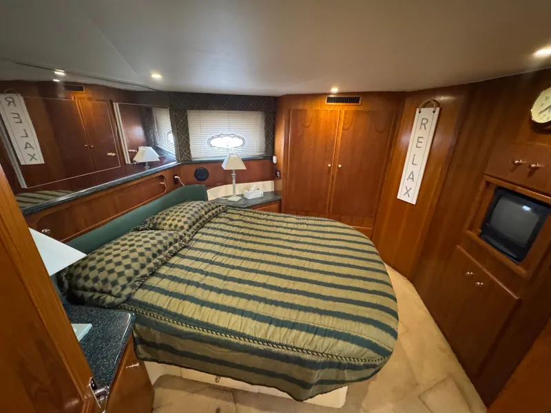 Slide: The Image of Carver 406 Aft Cabin Motor Yacht 2000 - 58