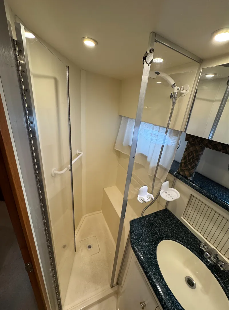 Slide: The Image of Carver 406 Aft Cabin Motor Yacht 2000 - 64