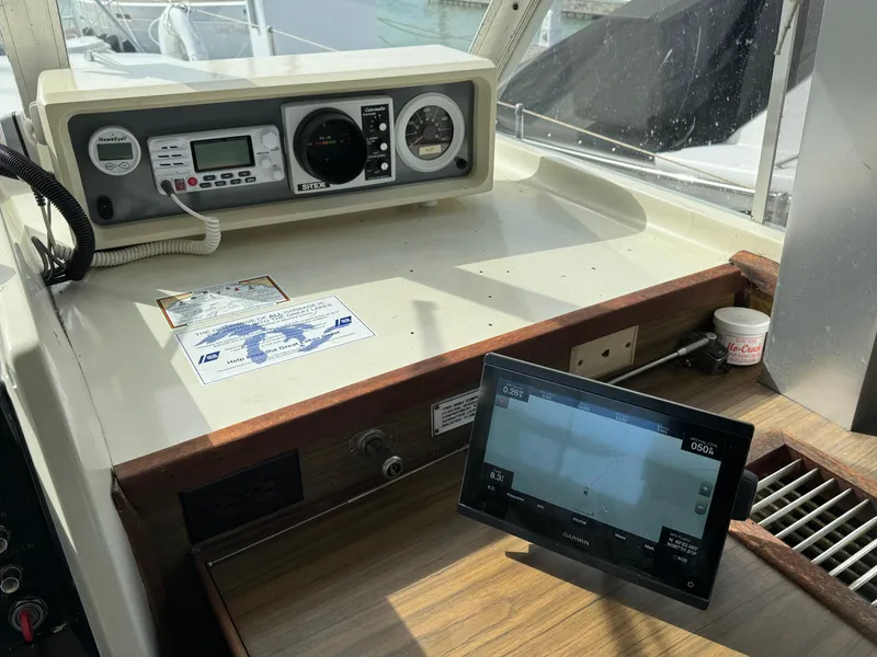 Slide: The Image of Chris-Craft Commander 1969 - 53