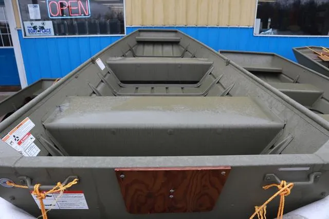 Slide: The Image of Lowe L1436 Jon 2024 - 4