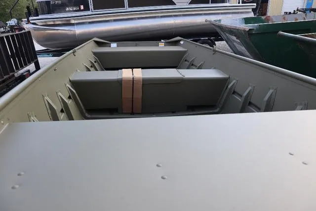 Slide: The Image of Lowe 1648 M 2024 - 2