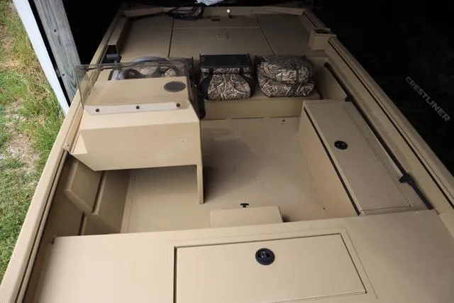 Slide: The Image of Lowe 1760 Roughneck Sc 2025 - 8