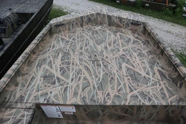 Slide: The Image of Lowe Roughneck 1660 Tiller 2025 - 9