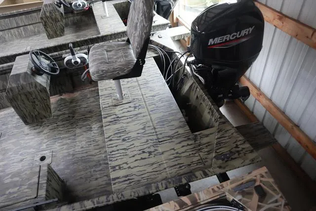 Slide: The Image of Lowe Roughneck 1660 Add on Console Jet 2025 - 4