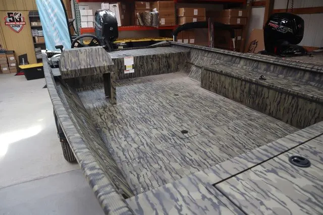 The Image of Lowe Roughneck 2070 Value Console 2025 - 1