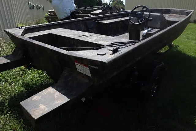 Slide: The Image of Lowe Roughneck 1860 Value Console 2025 - 5