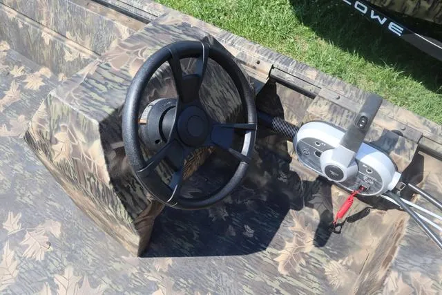 Slide: The Image of Lowe Roughneck 1860 Value Console 2025 - 6