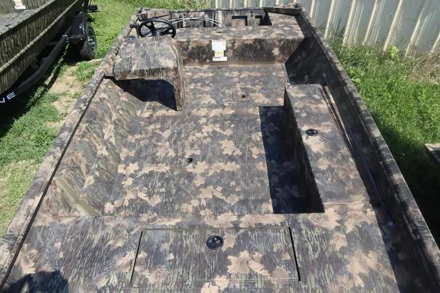 Slide: The Image of Lowe Roughneck 1860 Value Console 2025 - 7