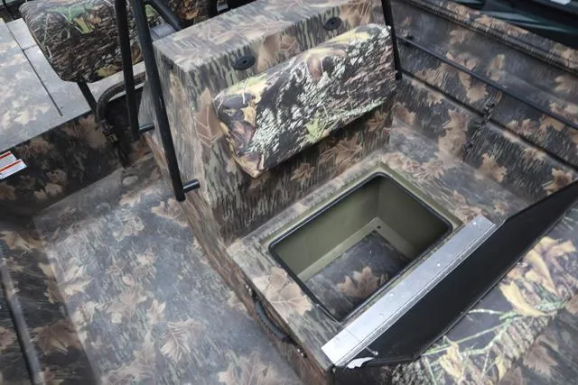 Slide: The Image of Lowe Roughneck 2070 Cc 2023 - 5