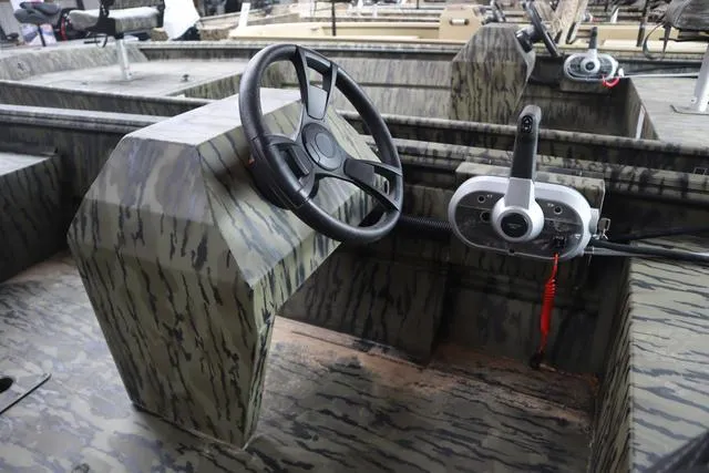 Slide: The Image of Lowe Roughneck 1660 Add on Console Jet 2025 - 7