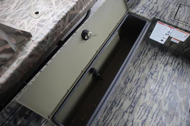 Slide: The Image of Lowe Roughneck 1660 Add on Console Jet 2025 - 8