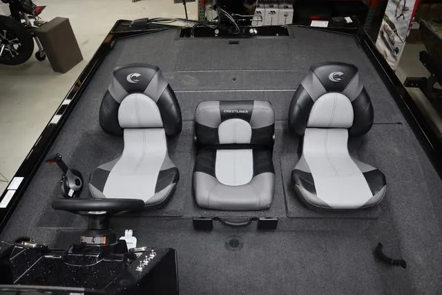 Slide: The Image of Crestliner XFC 18 Crappie 2025 - 10