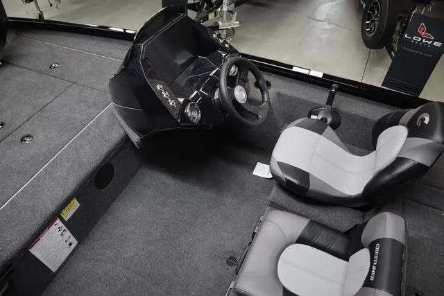 Slide: The Image of Crestliner XFC 18 Crappie 2025 - 12