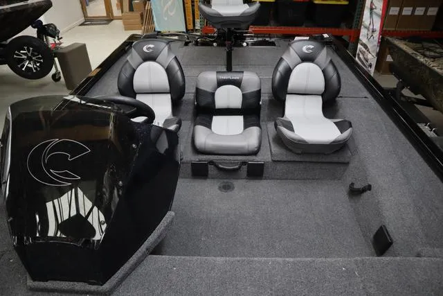 Slide: The Image of Crestliner XFC 18 Crappie 2025 - 16