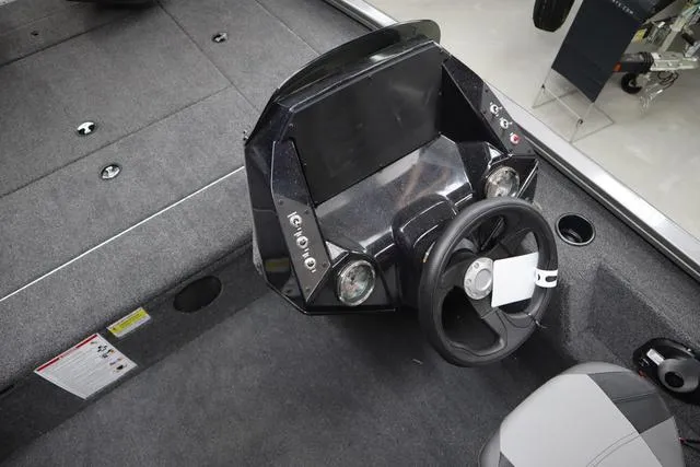 Slide: The Image of Crestliner XFC 18 Crappie 2025 - 23