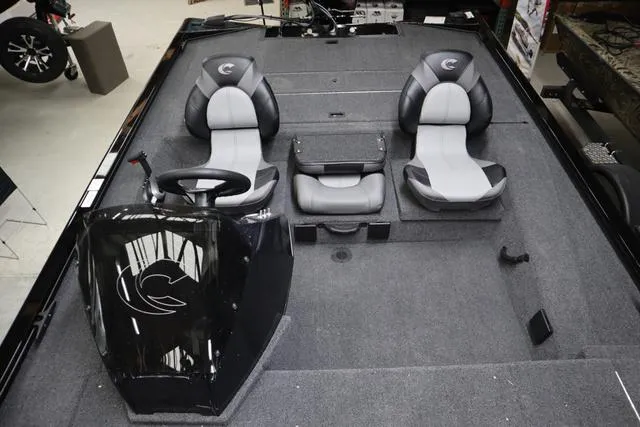 Slide: The Image of Crestliner XFC 18 Crappie 2025 - 8