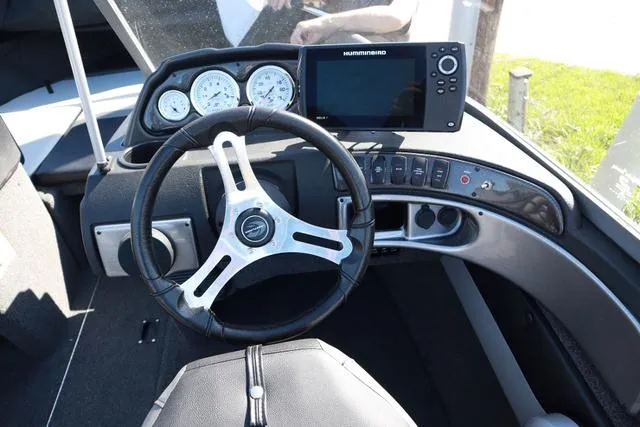 Slide: The Image of Crestliner 1650 SUPER HAWK WT 2020 - 4