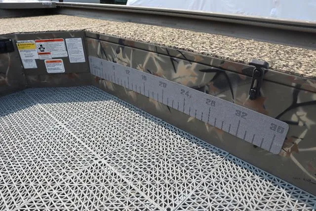 Slide: The Image of Tracker Grizzly 1654 Sportsman 2021 - 5